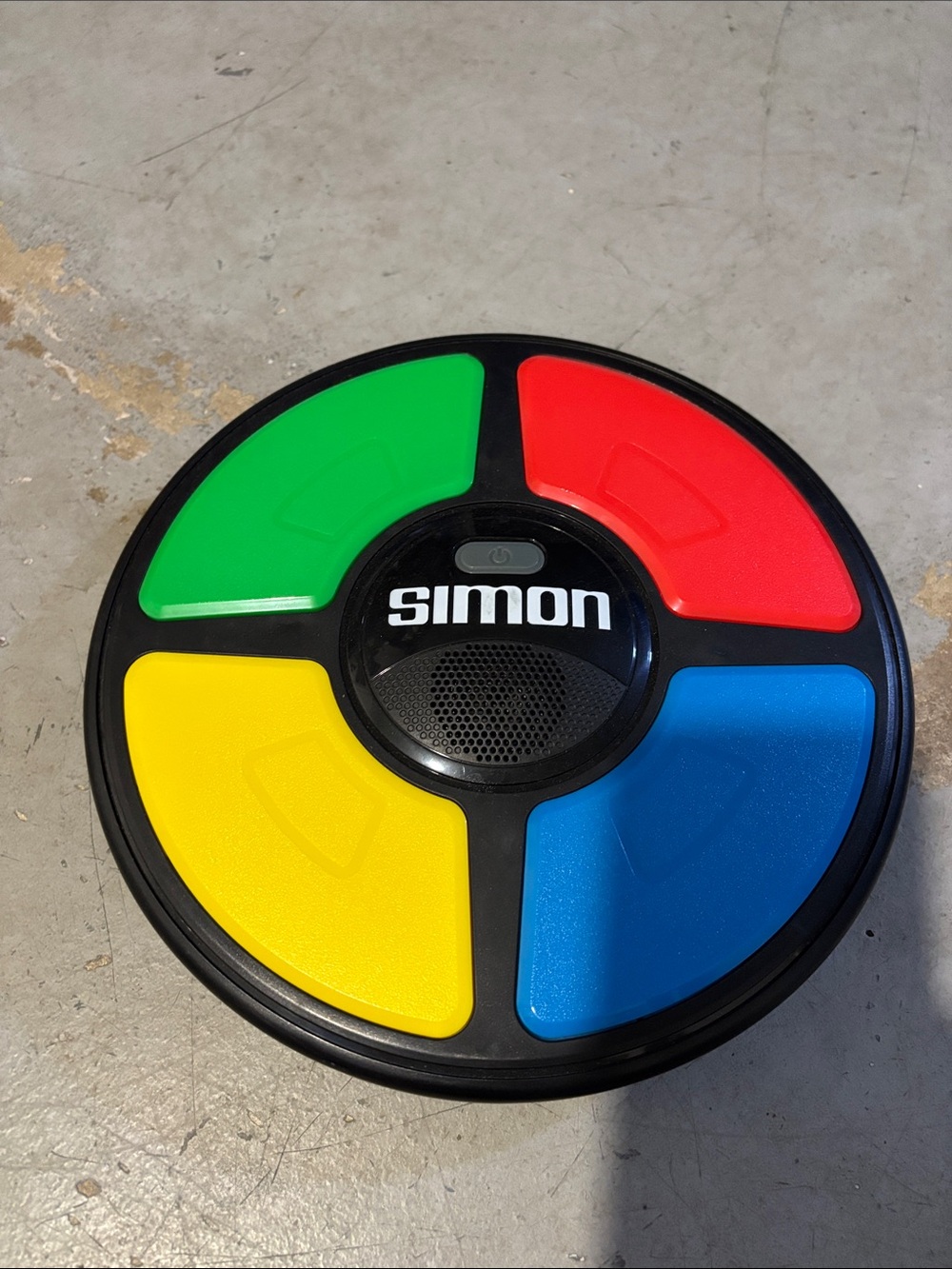 🔥BUNDLESALE Hasbro Simon Electronic Full Size Memory Game